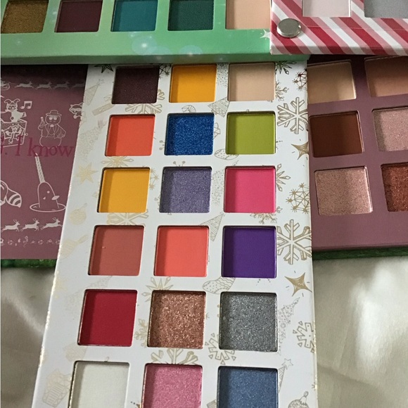 Makeup Revolution Limited Edition ELF 4 Eyeshadow Palette Set New In Box - Picture 5 of 8